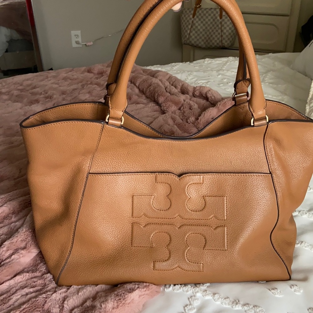 Tory Burch Tan Bombe T Tote